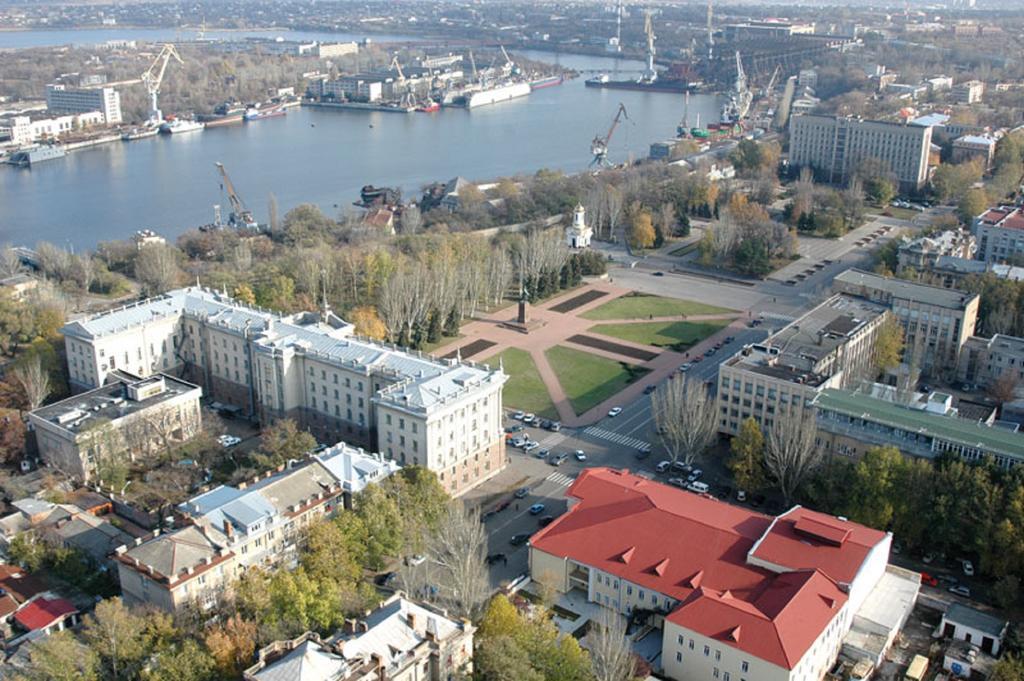Apartments On Sobornaya Street Near The Waterfront Mykolaiv Eksteriør billede